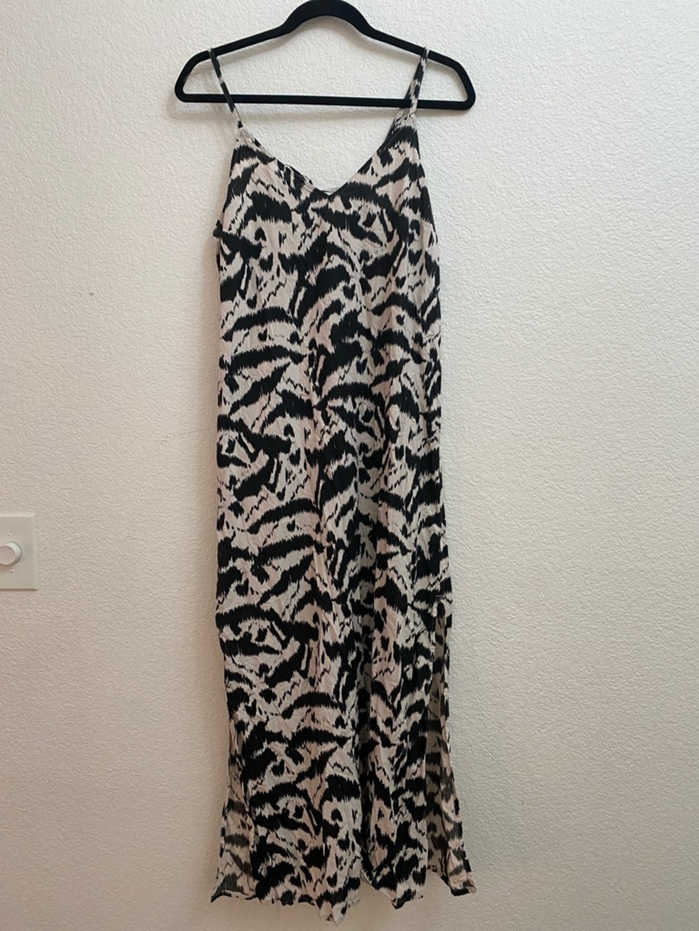 Old Navy Abstract Print Maxi Dress | Size Medium